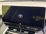 【12.3インチワイドナビ】高級感とインパクトのある大型ワイドナビを装備。各種オーディオ操作はもちろん、横長ワイド画面でのマップ2分割表示など、利便性も高いナビです♪