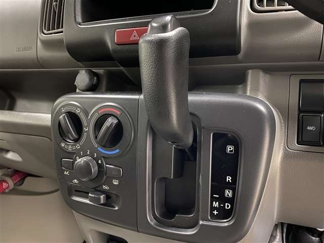 日産 NV100クリッパー DX ハイルーフ 5AGS車 4WD の中古車詳細 (23,000