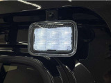 夜間の作業や積み下ろしに便利なLED大型荷台作業灯が付いています。