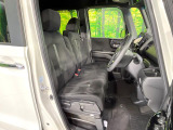 運転席シート廻りは使用感も少なく、良好な状態となっています。丁寧に使われていたことがよくわかりますね。