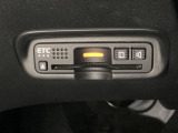 ハンドルの左下にETCがついています。高速道路の料金所の通過も楽々です!。 カードの取り出しもしやすい場所についています。