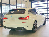 BMWのメカニックによる、100項目の納車前点検エンジン、ミッション、マフラー、電気系統やコンピュータなどを詳細に点検します。交換基準の部品があれば、純正部品を使用し整備した後にお客様にお渡しします。