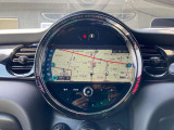 MINI NEXT2年・1年ともに走行距離無制限で保証。保証期間中は走行距離に関係なく保証されます。もちろん延長保証ご加入の場合も、期間中は走行距離に関係なく保証されます。