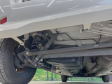 お車を安心してお乗りいただく為には、足回りの定期点検が欠かせません。サービスサポート(有償保証)では無料点検もご提供しており、安心のカーライフをお過ごしいただけるサポート体制が整っています。