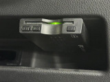 【ETC】装着されています。有料道路の乗り降り時に停車することなくスマートに乗り入れが可能になったり、割引を受けることができる嬉しい装備です。
