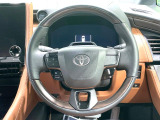 【純正革巻きステアリング】上質な革を使用することで、手にしっかり馴染みとても運転しやすいハンドルです♪