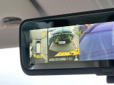 【アラウンドビューモニター】専用のカメラにより、上から見下ろしたような視点で360度クルマの周囲を確認することができます☆死角部分も確認しやすく、狭い場所での切り返しや駐車もスムーズに行えます。