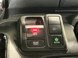 オートブレーキホールド機能付きです☆停車中にブレーキペダルから足を離しても、停車状態が続きます。渋滞、信号待ちの間等、安心です。アクセルを踏めば自動解除され、再発進できます。