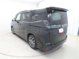 展示車はお客様のお住いの近くのネッツトヨタ石川のお店まで移動も可能です。最寄りの店舗までお気軽にご相談ください。