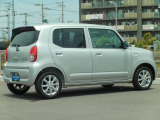 プライバシーを保護してくれるリヤスモークガラスです☆