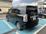 お買い得ヴォクシー入庫しました 4WD 機関良好 両側電動スライドドア プッシュスタート 社外ナビ バックカメラ DVD再生 お気軽にお問い合わせください