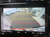 バックモニターを装備しております。駐車の際も後ろが確認できて安心です!夜もバッチリ確認できますよ!もう柱にぶつけることもないかも!?