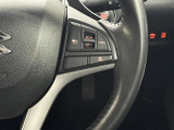 【レーダークルーズコントロール】従来のクルコンの機能に加え、先行車に接近すると、安全な車間距離を保ちながら先行車の車速に合わせ追従するシステム。