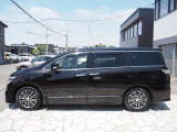 女性にも安心してお乗りいただけるよう、車内の清掃には特にこだわり、メーカー販売時の状態に近づける為に妥協は致しません!!