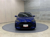 お車購入のポイントとなるフロントマスクです!シャープな目つきが印象的なデザインのヘッドランプです。