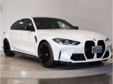 BMWのダイナミック且つエモーショナルなスタイルを印象付けるキャラクターライン(プレスライン)眺めているだけで溜め息の出る美しさです☆