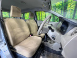 運転席シート廻りは使用感も少なく、良好な状態となっています。丁寧に使われていたことがよくわかりますね。