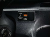 電動のスライドドアで楽々スムース!運転席からも開閉の操作もできます♪キーのスイッチひとつで自動開閉できる便利な機能もついてます♪