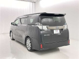 荷物をたっぷり載せて広々ドライビング♪夏でも冬でも、アウトドアやショッピングを思い切り楽しみましょう!