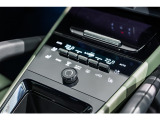 シートヒーター、シートベンチレーション搭載です。
