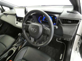 【運転席】運転席周りの画像です。プロの手で隅々までクリーニングしています。ご来店いただき実際に見てみてくださいね☆