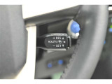 アクセルから足を離しても設定速度で走り続けてくれます。高速道路での長距離移動が楽になりますよ♪