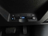 ETCを装備しています。高速道路の料金が後払いなので、料金所で止まることが無く、ノンストップでスイスイ進めます。