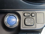 スマートキー装備車なので、キーを取り出さなくてもエンジン始動が可能です。