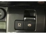 電動パーキングブレーキを装備