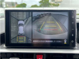 パノラミックビューモニター付きです。車両を上から見たような映像をディスプレイオーディオ画面に表示。運転席からの目視だけでは見にくい、車両周辺の状況をリアルタイムでしっかり確認できます。