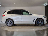 【ボディデザイン】スタイリングの美しさはプロポーションで決まります☆ショートオーバーハング☆ロング・ホイルベース☆ホフマイスター・キンク☆BMWはボディデザインの拘りを随所に取り込んでおります!