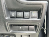 両側パワースライドドア付きだから、狭い駐車スペースなどでの 乗り降りラクラク!小さなお子さまのいるご家庭には嬉しい装備。