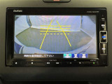 バックモニターで、後方を確認しながら安心して駐車することができます。運転初心者も熟練者も必須の機能ですよ!