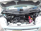 車の心臓とも呼べるエンジンルーム!自社工場にてしっかりとメンテナンスをし、安全・安心な状態でお渡し致します。