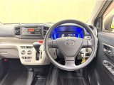 運転しやすいインパネ周りです。見やすいレイアウトで快適なドライブをサポートします☆☆