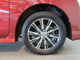 155/65R14インチのタイヤに純正アルミが装着されます