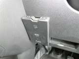 ETC車載機です。高速・有料道路の料金をキャッシュレスでスムーズに通過できます。