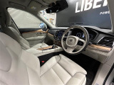 XC90 B5 AWD モメンタム 4WD 4WD 本革シート
