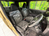 運転席シート廻りは使用感も少なく、良好な状態となっています。丁寧に使われていたことがよくわかりますね。