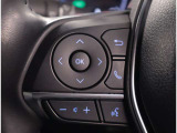 ステアリングスイッチではオーディオ操作が可能です。運転中のご利用は十分にご注意ください。