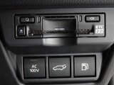 非常時やキャンプなどに役立つAC100Vコンセント付きです。ETCも装備してます。