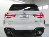 存在感の高いテールライト。暗闇でもBMWであることをアピールします