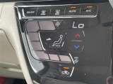 【オートエアコン】車内温度を感知して自動で温度調整をしてくれるのでいつでも快適な車内空間を創り上げます。
