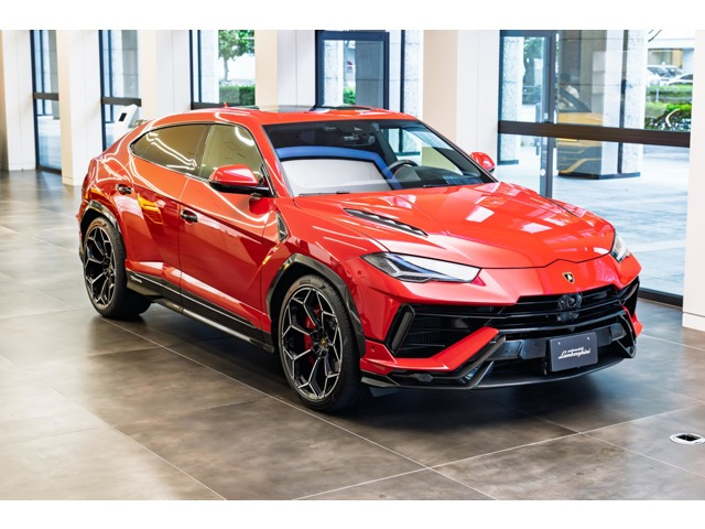 ウルス ペルフォルマンテ 4WD