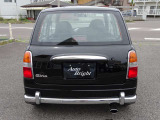 L700系ミラ5MT車の低走行で非常に状態良好な3ドア車両をベースに、自社にてミラジーノの内外装をスワップした車両になります!!スワップ後トヨタの202ブラックに全塗装しましたのでツヤツヤで綺麗な状態です!!