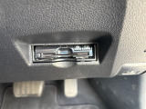 【ETC】有料道路を利用する際に料金所で停止することなく通過できる、ETC車載器(ノンストップ自動料金収受システム機器)が装備されています。セットアップを行うことで利用可能になります。