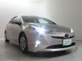 高輝度で点灯速度が速く、しかも消費電力の少ないLEDヘッドライトが装備されています!LEDの明るい光が走行中の視界の確保をサポートして、夜のドライブがより楽しく安全に運転できます♪