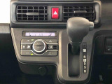 温度を設定すれば、自動で車内の温度管理をしてくれる優れものです♪ATミッションで運転楽々