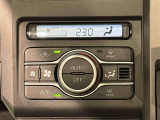 車内空調は&rdquo;AUTOエアコン&rdquo;にお任せ。運転に集中出来ますよ!