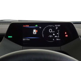 視点移動が少ないセンターメーター、ロングドライブも疲れません。